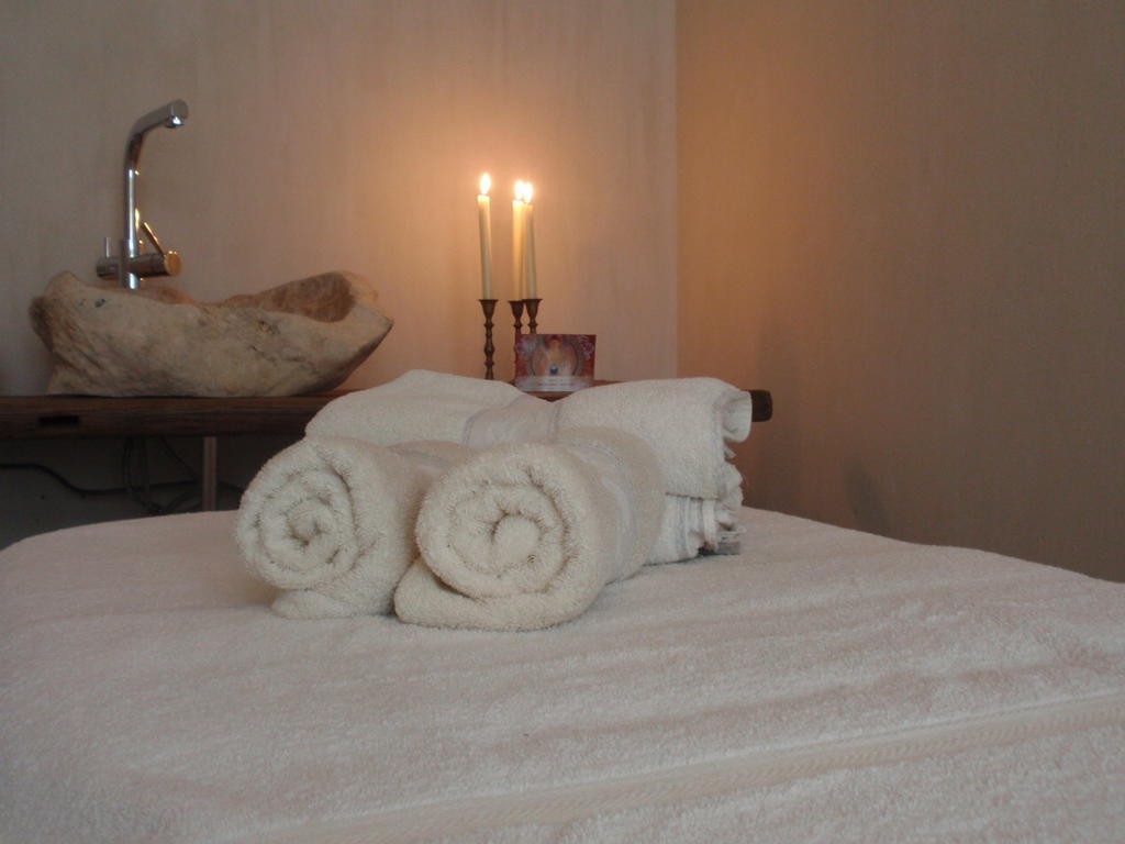 B&B Fields Of Gold Ypres Room photo